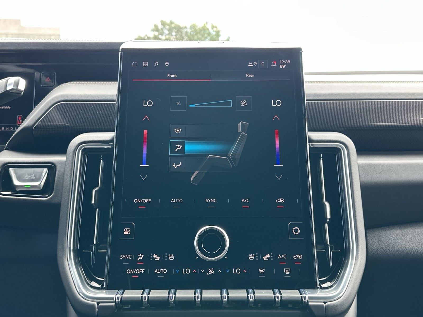 New 2026 GMC Yukon XL Elevation w/ Elevation Premium Package AWD/4WD image 21