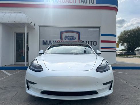 Used 2023 Tesla Model 3 Standard Range image 8