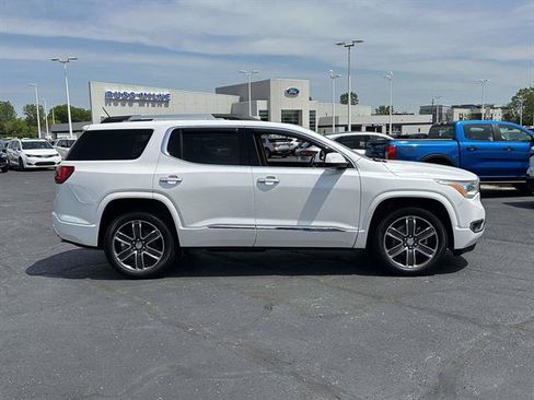 Used 2018 GMC Acadia Denali AWD/4WD image 2