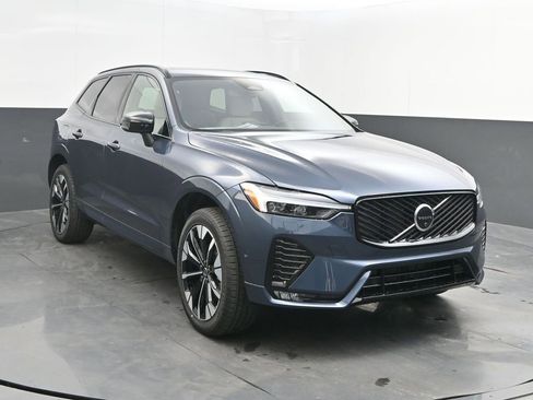 New 2026 Volvo XC60 B5 Plus w/ Protection Package Premier AWD/4WD image 9