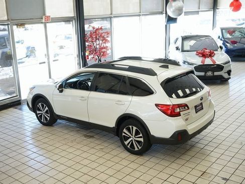 Used 2018 Subaru Outback 2.5i Limited image 56
