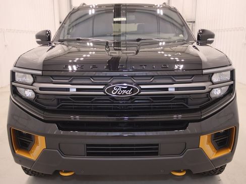 New 2025 Ford Expedition Tremor image 3