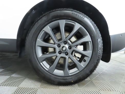 New 2025 Land Rover Range Rover Sport image 32