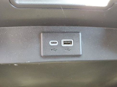 Used 2025 Chevrolet Tahoe LT w/ Comfort Package AWD/4WD image 31