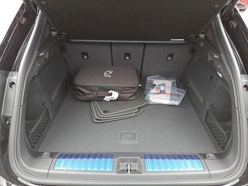 Used 2025 Porsche Macan 4S Electric image 15