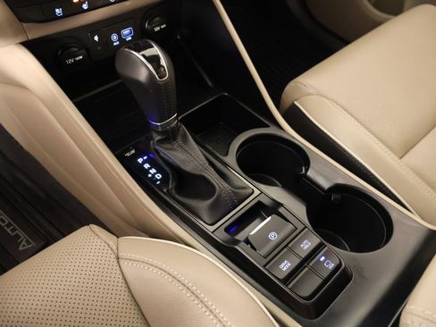 Certified 2021 Hyundai Tucson Ultimate w/ Cargo Package FWD image 9