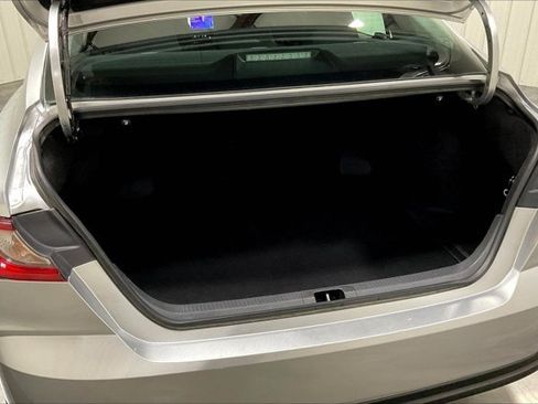 Certified 2025 Toyota Camry LE image 39