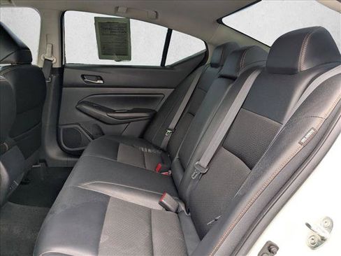 Used 2019 Nissan Altima 2.5 SR w/ SR Premium Package FWD image 18