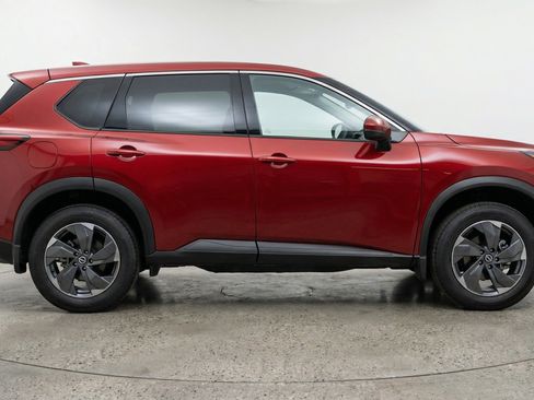 Used 2025 Nissan Rogue SV AWD/4WD image 11