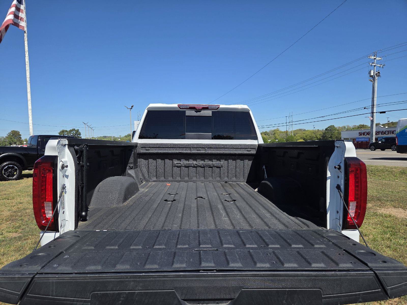 Used 2022 GMC Sierra 2500 Denali w/ Denali Ultimate Package AWD/4WD image 35