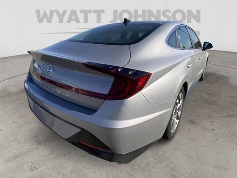 Used 2023 Hyundai Sonata SEL FWD image 9