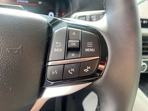 Used 2025 Ford Explorer Platinum w/ Ultimate Package AWD/4WD image 19