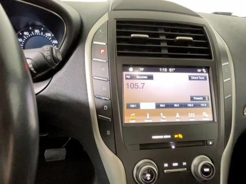 Used 2019 Lincoln MKC Reserve w/ MKC Climate Package AWD/4WD image 24