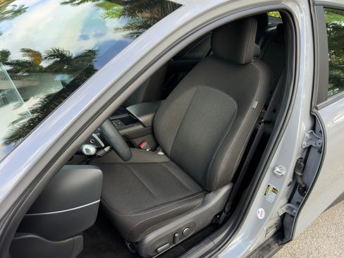 Used 2024 Hyundai Ioniq 6 SE RWD image 20