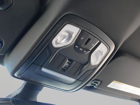 Used 2021 RAM 1500 Big Horn image 18