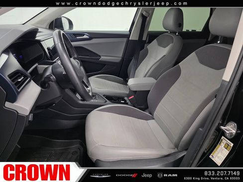 Used 2022 Volkswagen Taos SE FWD image 21