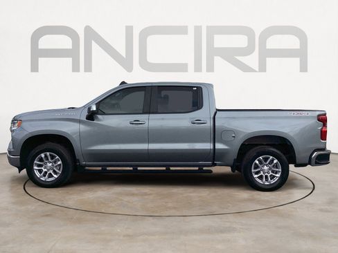 Used 2025 Chevrolet Silverado 1500 LT AWD/4WD image 11