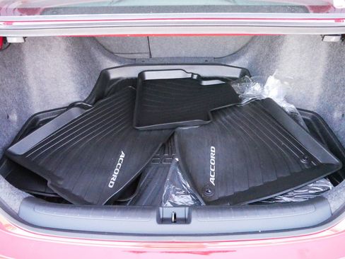 Certified 2022 Honda Accord Sport image 18