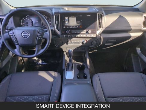 Certified 2025 Nissan Frontier SV RWD image 13
