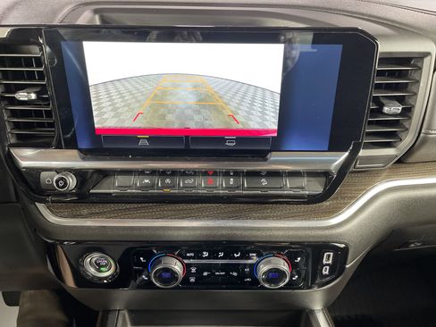 Used 2022 Chevrolet Silverado 1500 RST image 23