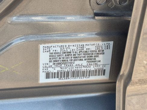 Used 2025 Nissan Sentra SV image 29