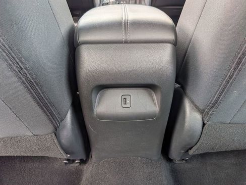 Certified 2025 Nissan Sentra SV FWD image 33