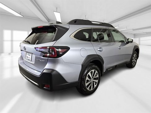 New 2025 Subaru Outback Premium image 4