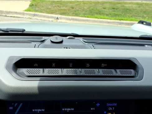 Used 2023 Ford Bronco Badlands AWD/4WD image 16