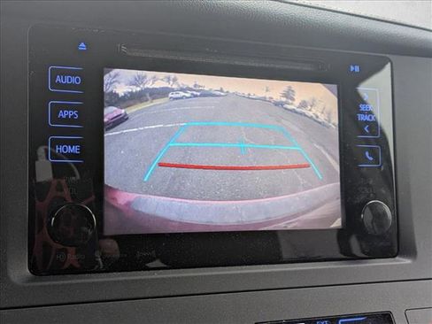 Used 2016 Toyota Sienna XLE image 14