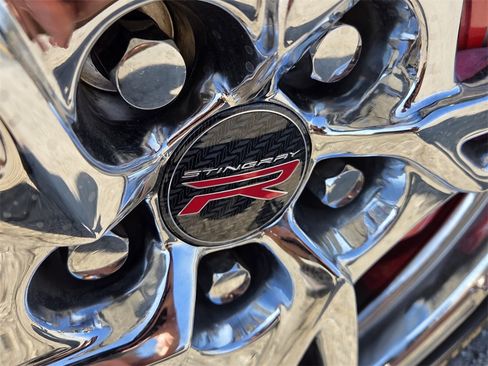 Used 2024 Chevrolet Corvette Stingray Preferred Cpe w/ Z51 Performance Package image 17