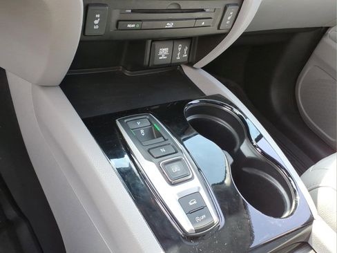 Used 2018 Honda Pilot Touring image 20