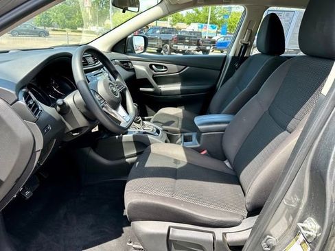 Used 2018 Nissan Rogue Sport S w/ S Appearance Package FWD image 12