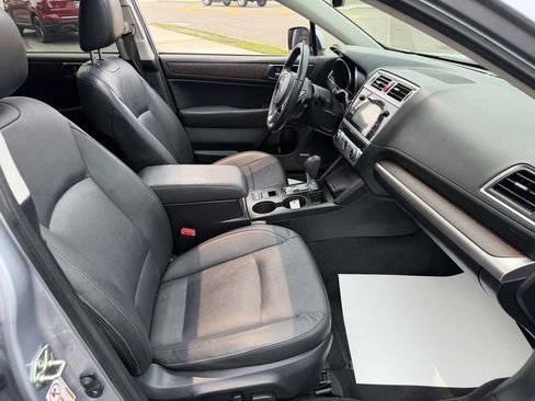 Used 2016 Subaru Outback 2.5i Limited AWD/4WD image 18