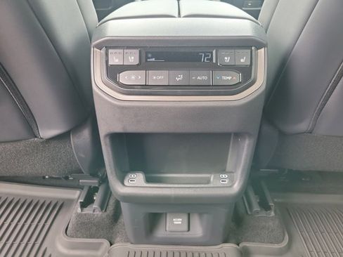 Used 2026 Lexus TX 500h AWD w/ Technology Package image 11