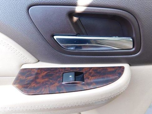 Used 2008 GMC Yukon Denali image 15