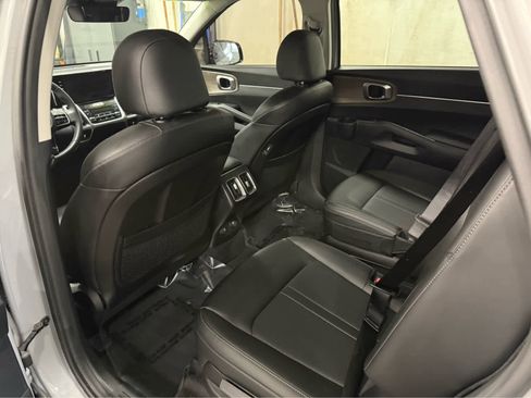 Used 2023 Kia Sorento X-Line EX image 24