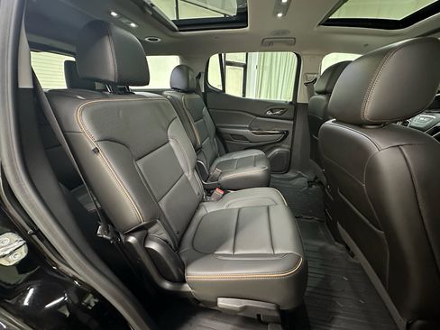 Used 2023 GMC Acadia AT4 w/ Technology Package AWD/4WD image 19