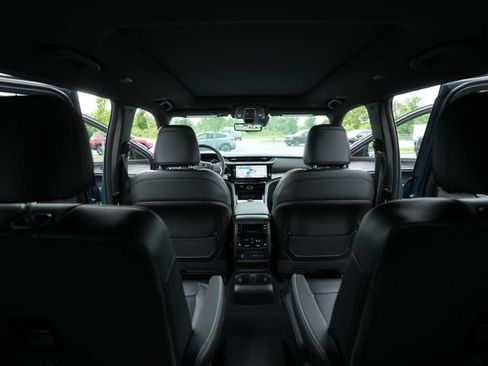 New 2026 Jeep Grand Cherokee L Limited w/ Luxury Tech Group II AWD/4WD image 24
