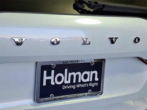 Used 2018 Volvo XC60 T5 Momentum w/ Vision Package image 30