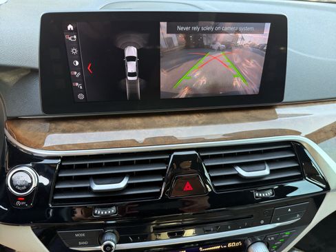 Used 2017 BMW 530i RWD image 19