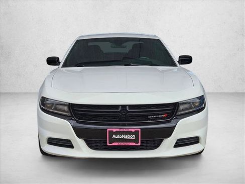 Used 2020 Dodge Charger SXT w/ Blacktop Package image 2