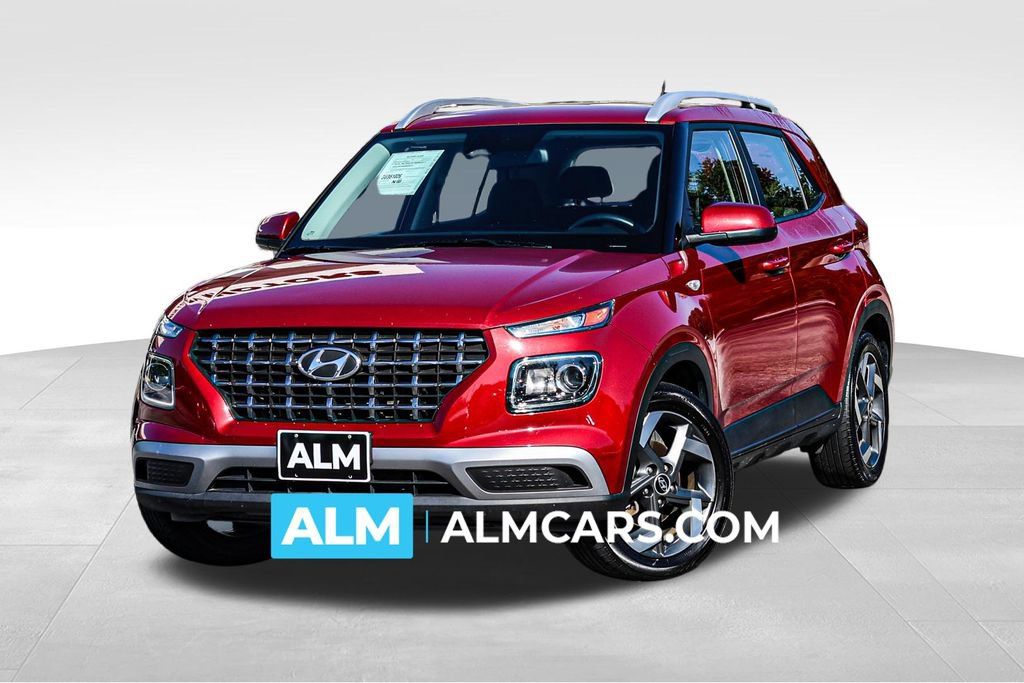Used 2025 Hyundai Venue SEL FWD image 1