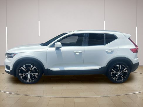 Used 2019 Volvo XC40 T5 Inscription AWD/4WD image 2