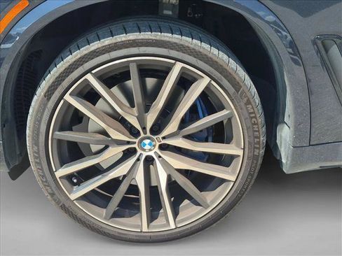 Used 2022 BMW X5 M50i w/ Executive Package AWD/4WD image 16