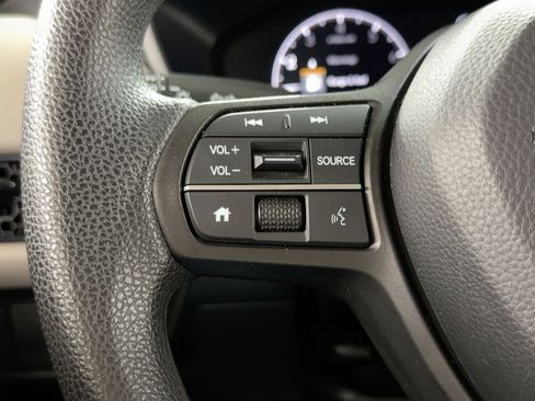 Certified 2023 Honda HR-V LX image 16