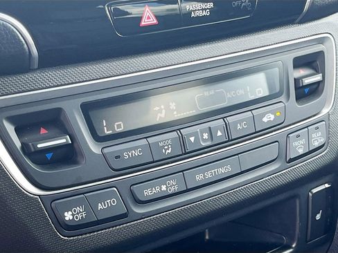 Used 2024 Honda Passport TrailSport image 16