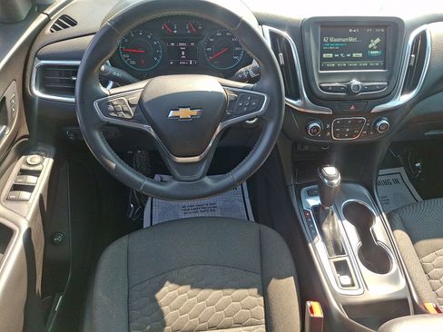 Used 2018 Chevrolet Equinox LT AWD/4WD image 11