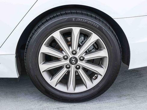 Used 2017 Hyundai Sonata Limited FWD image 8
