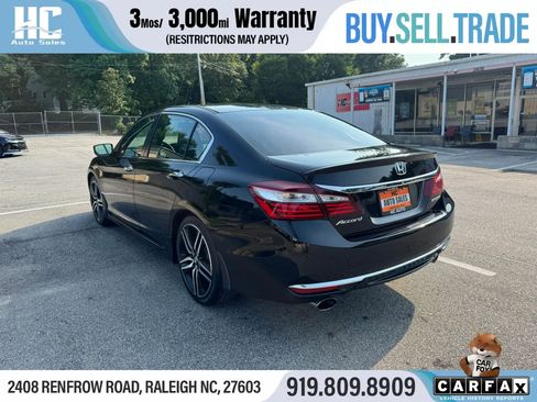 Used 2017 Honda Accord Sport image 3