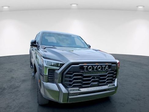 Used 2025 Toyota Tundra TRD Pro w/ Tow Tech Package AWD/4WD image 7